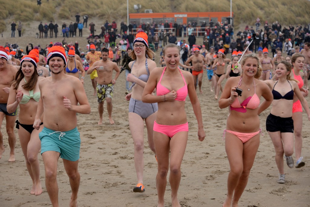 ../Images/Nieuwjaarsduik Nederzandt 2017 046.jpg